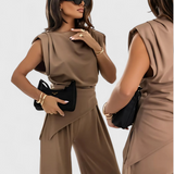 Conjunto Sofía de Hombros Asimétricos y Drapeados Elegantes