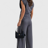 Conjunto Sofía de Hombros Asimétricos y Drapeados Elegantes