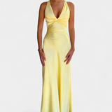 Vestido Elegante Dolores con Cintura Torcida y Escote en V para un Look Sofisticado