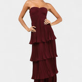 Vestido de Volantes con Escote Corazón y Diseño en Capas para un Look Elegante y Sofisticado en Junio