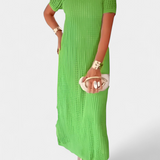 Elegante vestido de dos piezas Balbina con cuello barco y detalles huecos para un estilo sofisticado