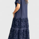 Marquise Vestido Midi Cubridor con Drapeado Estilizado y Acentuador de Silueta