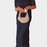 Elegante vestido de dos piezas Balbina con cuello barco y detalles huecos para un estilo sofisticado