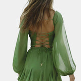 Skylar Vestido Mini con Escote en V Elegante y Mangas Ligeras para un Look Sofisticado