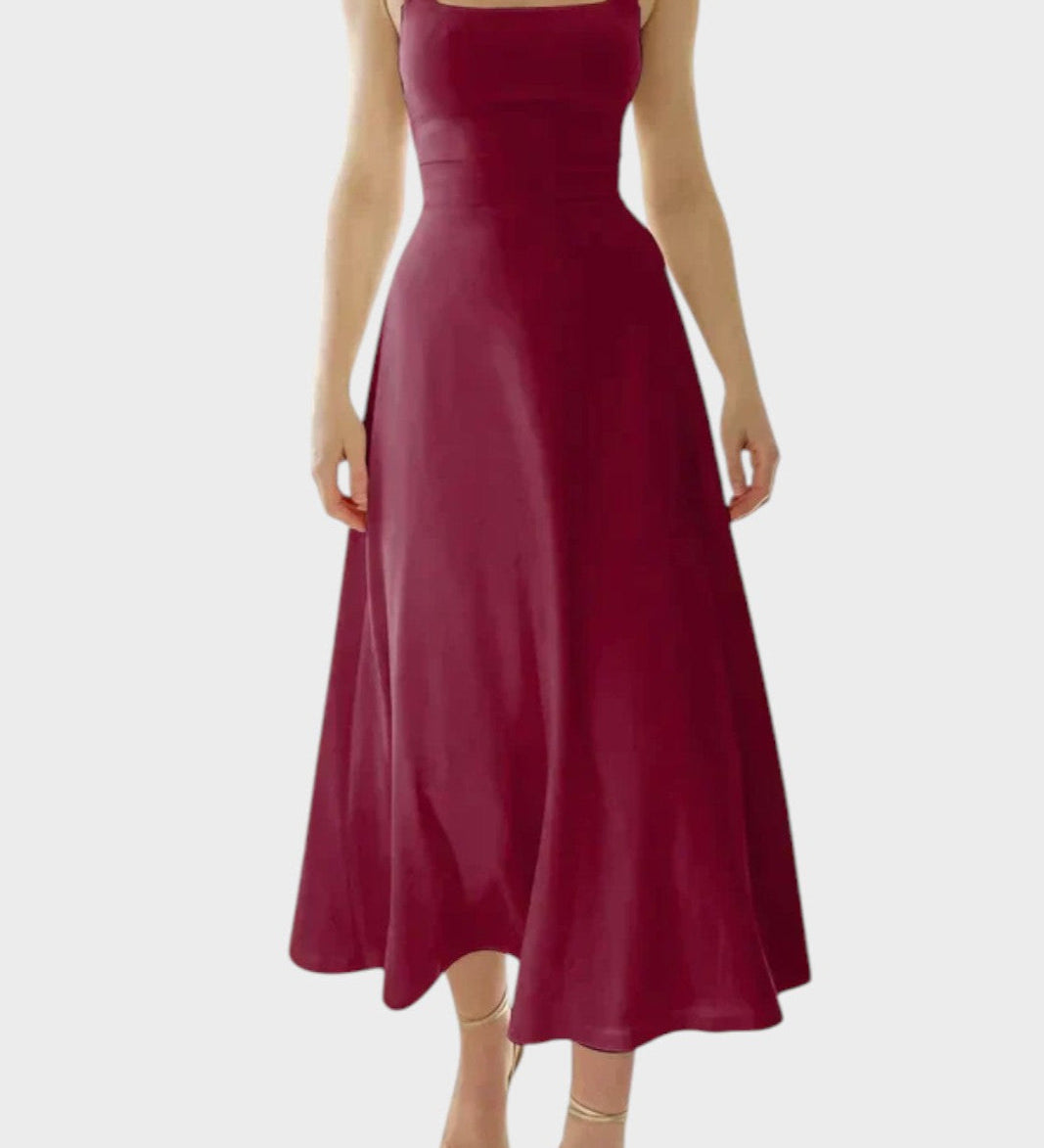 Lys Vestido de Tirantes con Corte Entallado, Estilo Elegante y Sofisticado