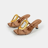 Elegantes Tacones Metálicos con Punta Cuadrada para un Estilo Moderno