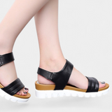Clotide Sandalias de Plataforma Casual con Doble Correa y Hebilla Ajustable para un Estilo Único