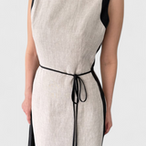 Vestido sin mangas Samanta con detalles en contraste para un estilo único
