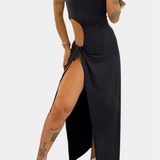 Vestido sin Tirantes Teuta con Lazo Lateral y Elegante Abertura Alta