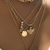 Elegante collar con diseño de Rosa y Ángel para un estilo único