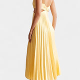 Vestido sin mangas Selena con plisado, corte lateral y elegante detalle torcido