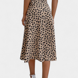 Camila Falda Envolvente Boho con Diseño Asimétrico y Estampados Únicos