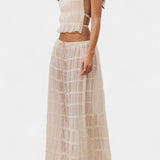 Eugenie Conjunto a Juego con Elegante Top Plisado y Falda Moderna