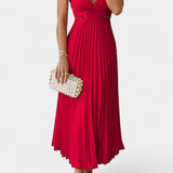 Vestido sin mangas Selena con plisado, corte lateral y elegante detalle torcido