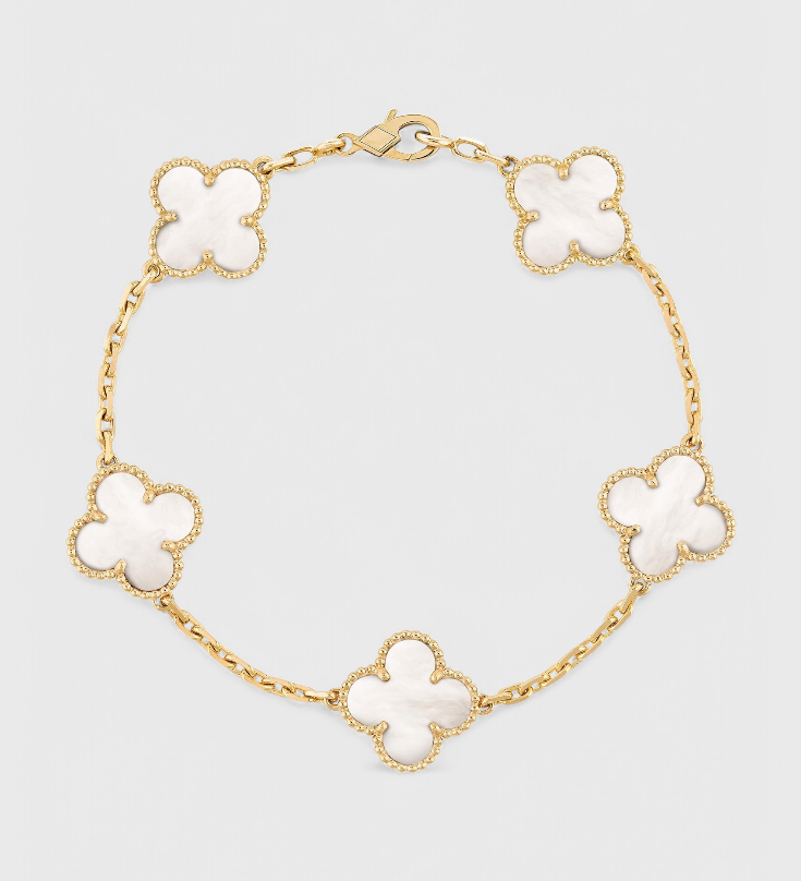 Pulsera de Trébol con Diseño Elegante y Acabado en Baño de Oro