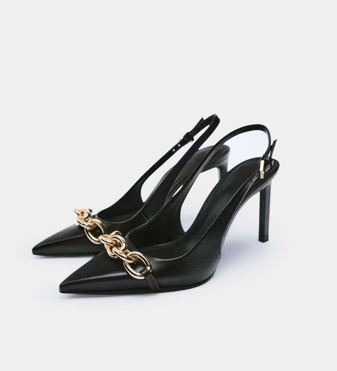 Tacones Metálicos Elegantes con Cadena de Estilo Moderno