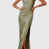 Josefa Vestido de un Hombro con Elegantes Pliegues y Sofisticada Alta Abertura