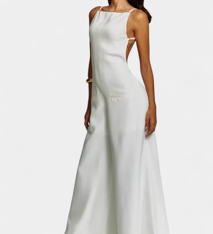 Belén Mono Halter de Pierna Ancha con Caída para un Look Radiante