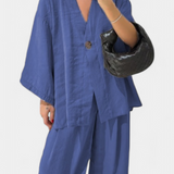 Eli Conjunto Oversize Moderno con Top de Cuello en V y Pantalón Recto para un Estilo Casual y Elegante