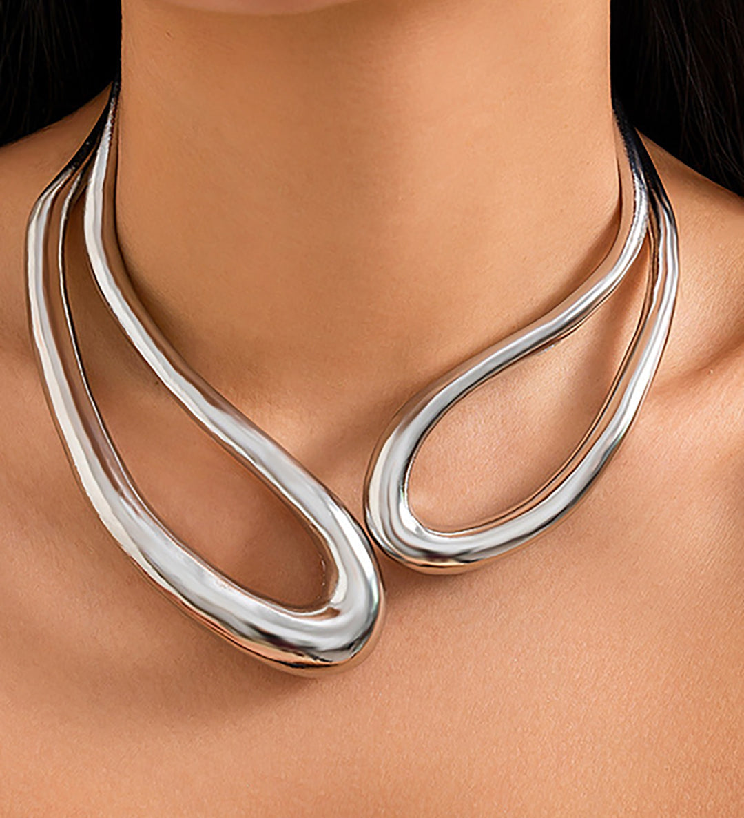 Collar Asimétrico Recortado de Moda para un Estilo Sofisticado