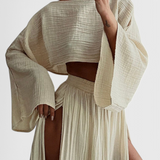 Conjunto de dos piezas Martha con falda de abertura alta para un estilo elegante y moderno