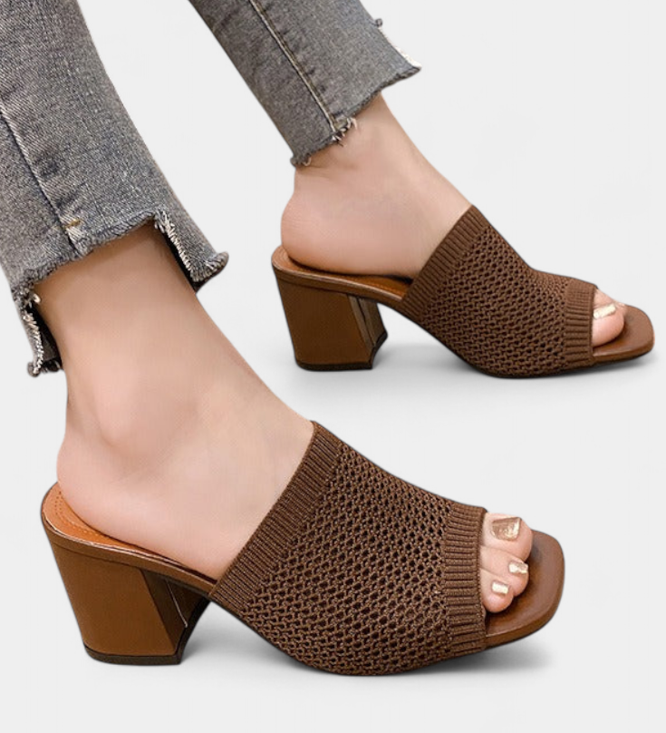 Sandalias de Tacón Christy con Malla Transpirable y Elegante Diseño Cuadrado
