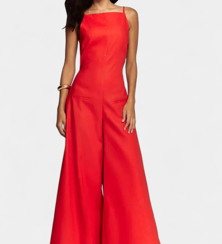 Belén Mono Halter de Pierna Ancha con Caída para un Look Radiante