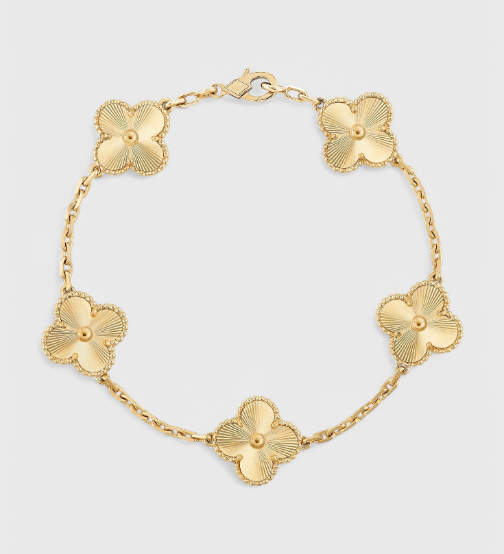 Pulsera de Trébol con Diseño Elegante y Acabado en Baño de Oro