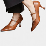 Zulema Tacones T-Bar Elegantes con Acabado Liso para un Estilo Sofisticado