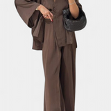 Eli Conjunto Oversize Moderno con Top de Cuello en V y Pantalón Recto para un Estilo Casual y Elegante