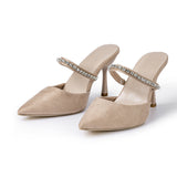 Elegantes sandalias de tacón alto con punta afilada y detalles en strass