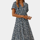 Rovena Vestido Midi de Lunares con Cuello Camisero y Cintura Ajustable - Elegancia y Comodidad para Cualquier Ocasión