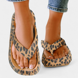 Lola Chanclas de Suela Gruesa con Diseño de Estampado de Leopardo para un Estilo Audaz