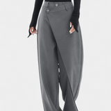 Pantalones rectos Oaklyn con elegante drapeado para un estilo moderno