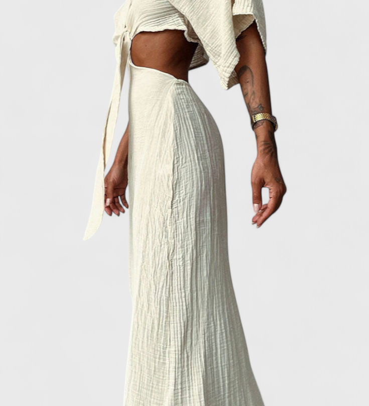 Myra - Vestido Fluido con Lazo Frontal y Detalles Cut-Outs para un Estilo Moderno y Elegante