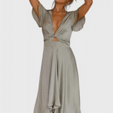 Vestido Elegante Franzi con Escote en V para un look sofisticado