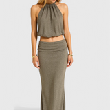 Conjunto de Dos Piezas Zhenya con Diseño Halter para un Estilo Completo