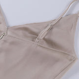 Vestido Elina de Corte Fluido con Escote en V para un Estilo Elegante y Cómodo