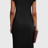 Vestido Midi Clásico Katrina con Cuello Redondo y Elegante Detalle Drapeado
