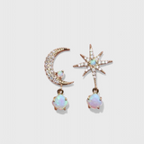 Elegantes Pendientes de Luna y Estrella en Oro para un Toque de Brillo y Encanto