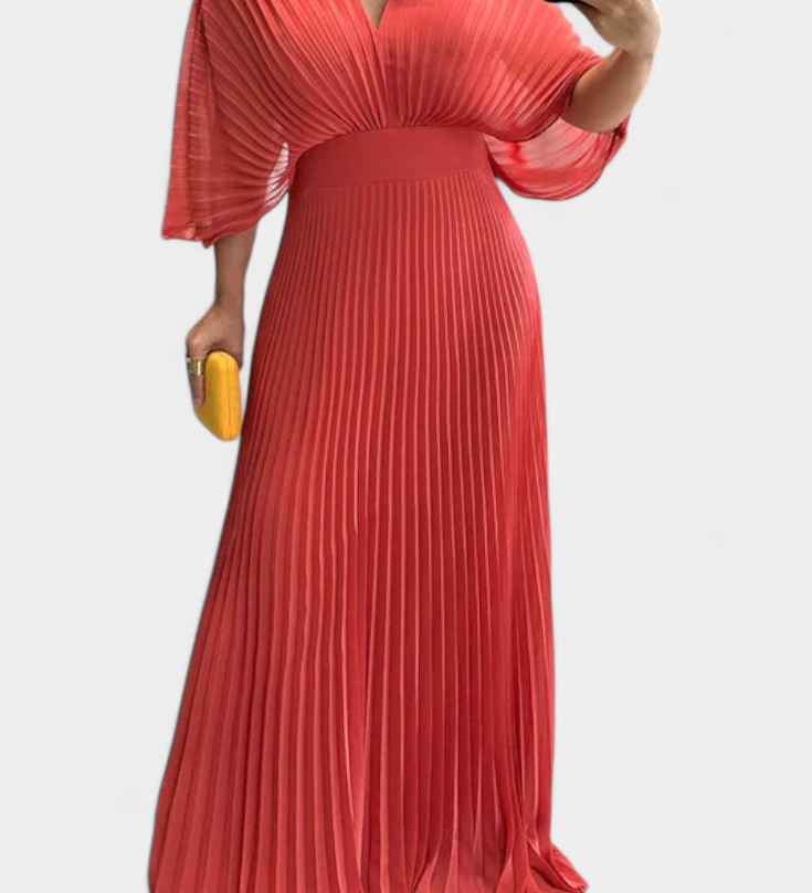 Elegante vestido plisado fluido con espalda abierta para ocasiones memorables