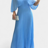 Elegante vestido plisado fluido con espalda abierta para ocasiones memorables