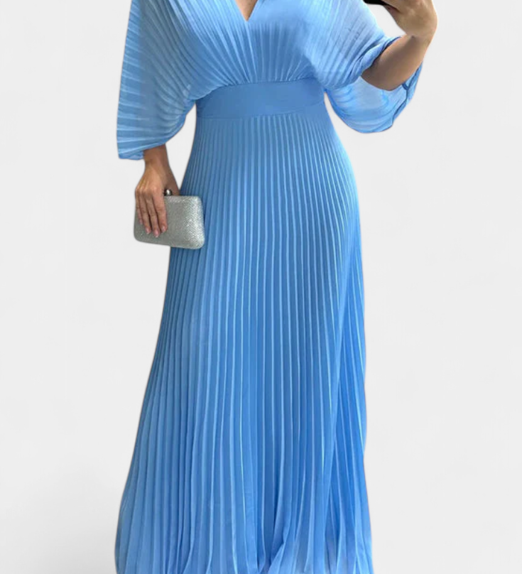 Elegante vestido plisado fluido con espalda abierta para ocasiones memorables