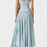 Clara Vestido Midi Plisado con Hombros Descubiertos - Elegancia y Estilo en Tu Look