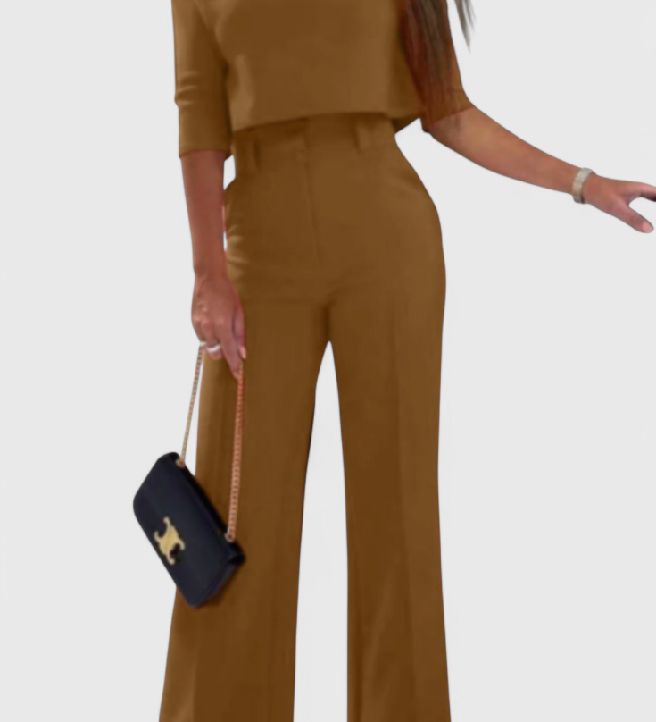 Conjunto Chic de Pantalón y Top Cleo para un look sofisticado
