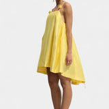 Vestido Mini Rosa con Detalle Encantador y Tirantes Espagueti Hedda