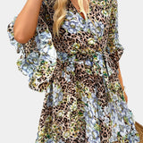 Besa Vestido Mini Floral Impreso con Silueta Elegante y Fluida