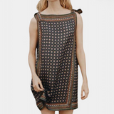 Vestido Mini Montmartre Lorena con Foulard para un estilo elegante y sofisticado