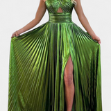 Elegante Vestido Maxi Metálico Aikaterini con Cuello Cruzado y Detalle en Abertura