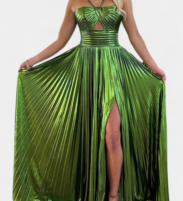 Elegante Vestido Maxi Metálico Aikaterini con Cuello Cruzado y Detalle en Abertura